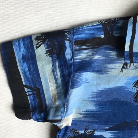 Hawaiian shirt size 18 months blue black RJC EUC - Picture 5 of 12